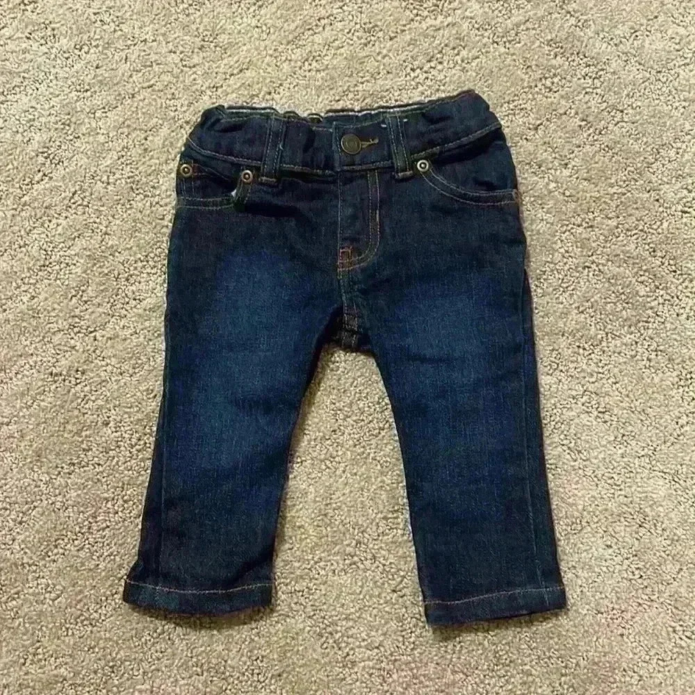 NWOT Carter’s skinny jeans 6m